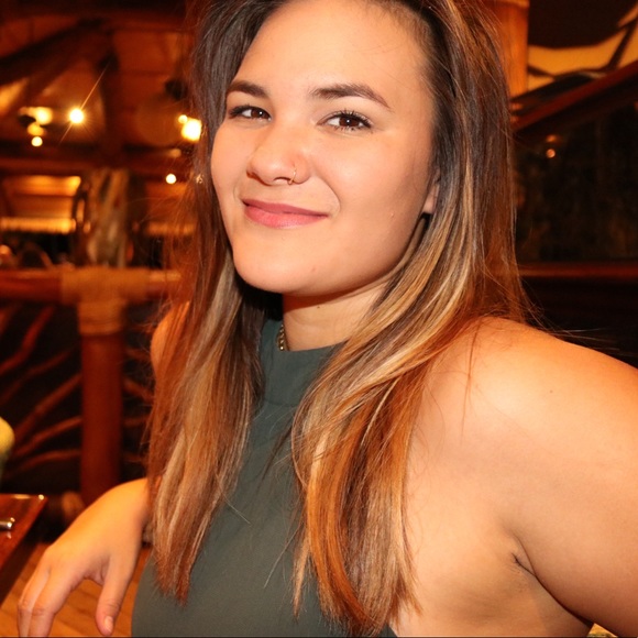 Meet your Posher, Kealani - Picture 1 of 1